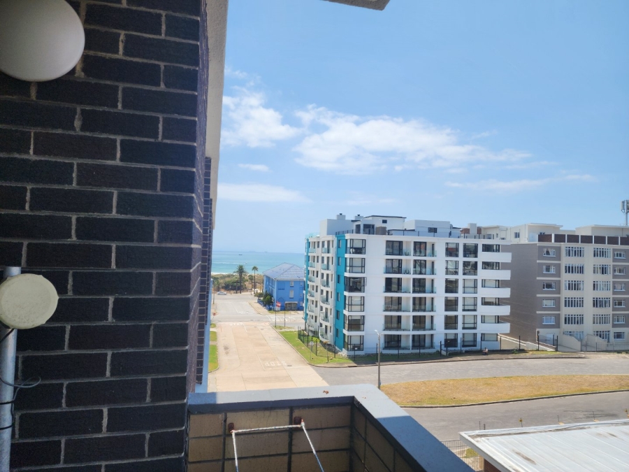2 Bedroom Property for Sale in Humewood Eastern Cape